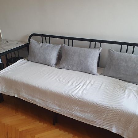 Apartman Na Najboljoj Lokaciji , Nedaleko Od Plaze Bar Dış mekan fotoğraf